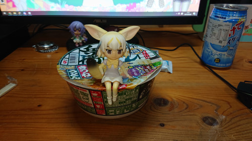 hHwQ0.jpg