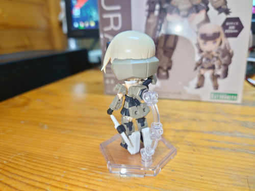 yF9mH.jpg